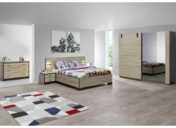 Slaapkamer met bed 140x200cm - kleerkast 245cm - commode 110cm en 2 nachtkastjes