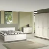 Slaapkamer met bed 140x200cm - kleerkast 230cm - commode 114cm en 2 nachtkastjes