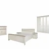Slaapkamer met bed 160x200cm - kleerkast 259cm - commode 122cm en 2 nachtkastjes